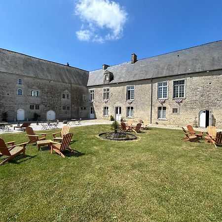 Chateau De Franquetot & D Day Collins Museum Sainte-Mère-Église エクステリア 写真