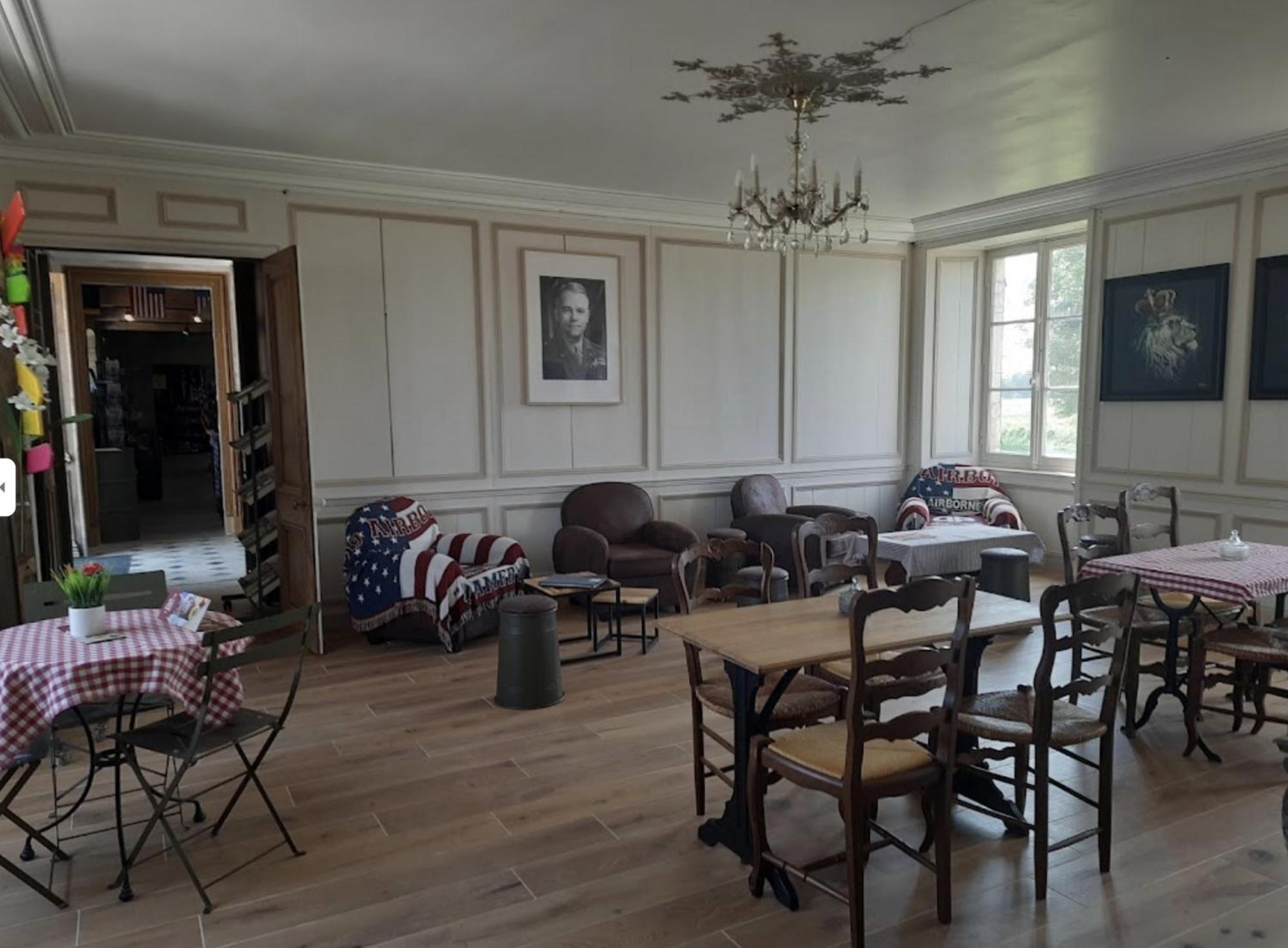Chateau De Franquetot & D Day Collins Museum Sainte-Mère-Église エクステリア 写真